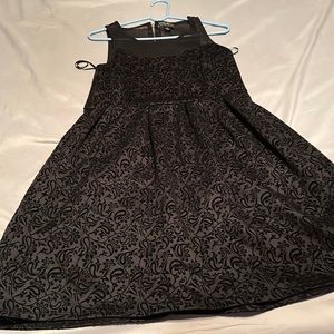 Women light weight dress